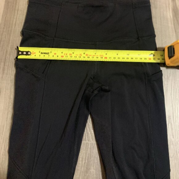 Lululemon "Fast and Free" high-rise tight, 25" inseam with pockets (size 4) - Picture 3 of 6